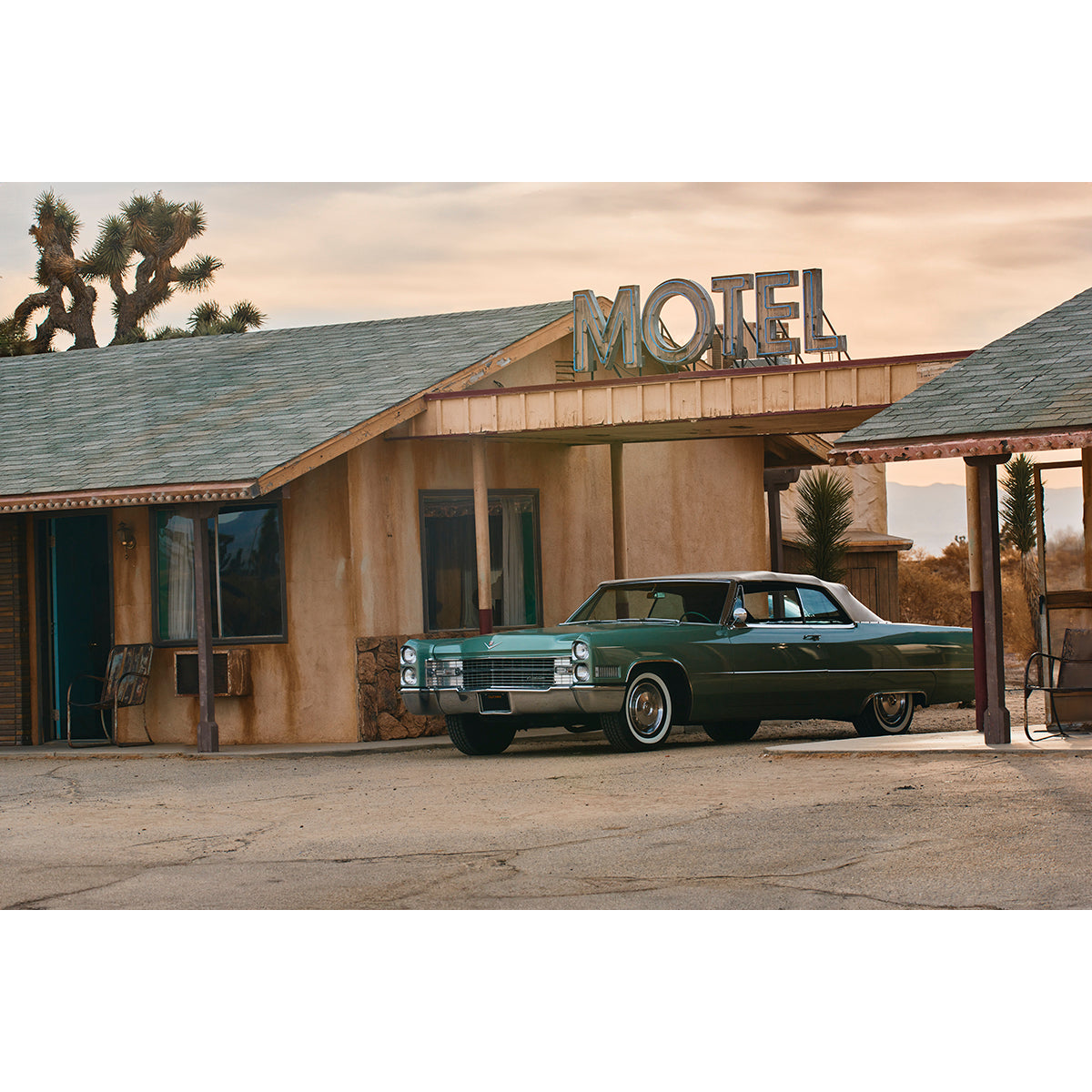 MAGIC HOUR MOTEL