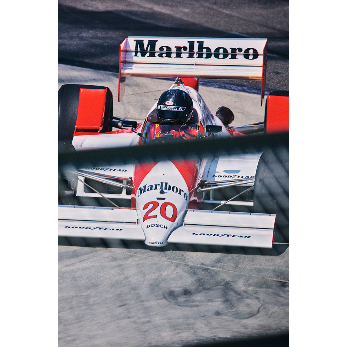 MARLBORO RACING -1(VERTICAL)